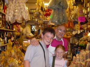 PASTA SHOP IN NAPLES NAPLES ITALY